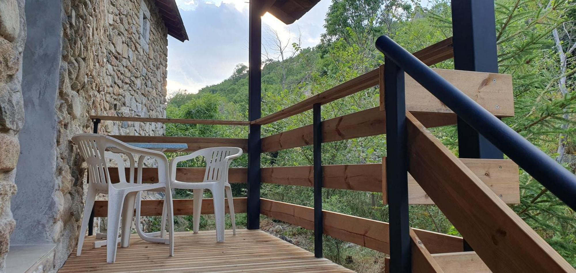 Appartamento Ferme de Béna Enveitg Esterno foto